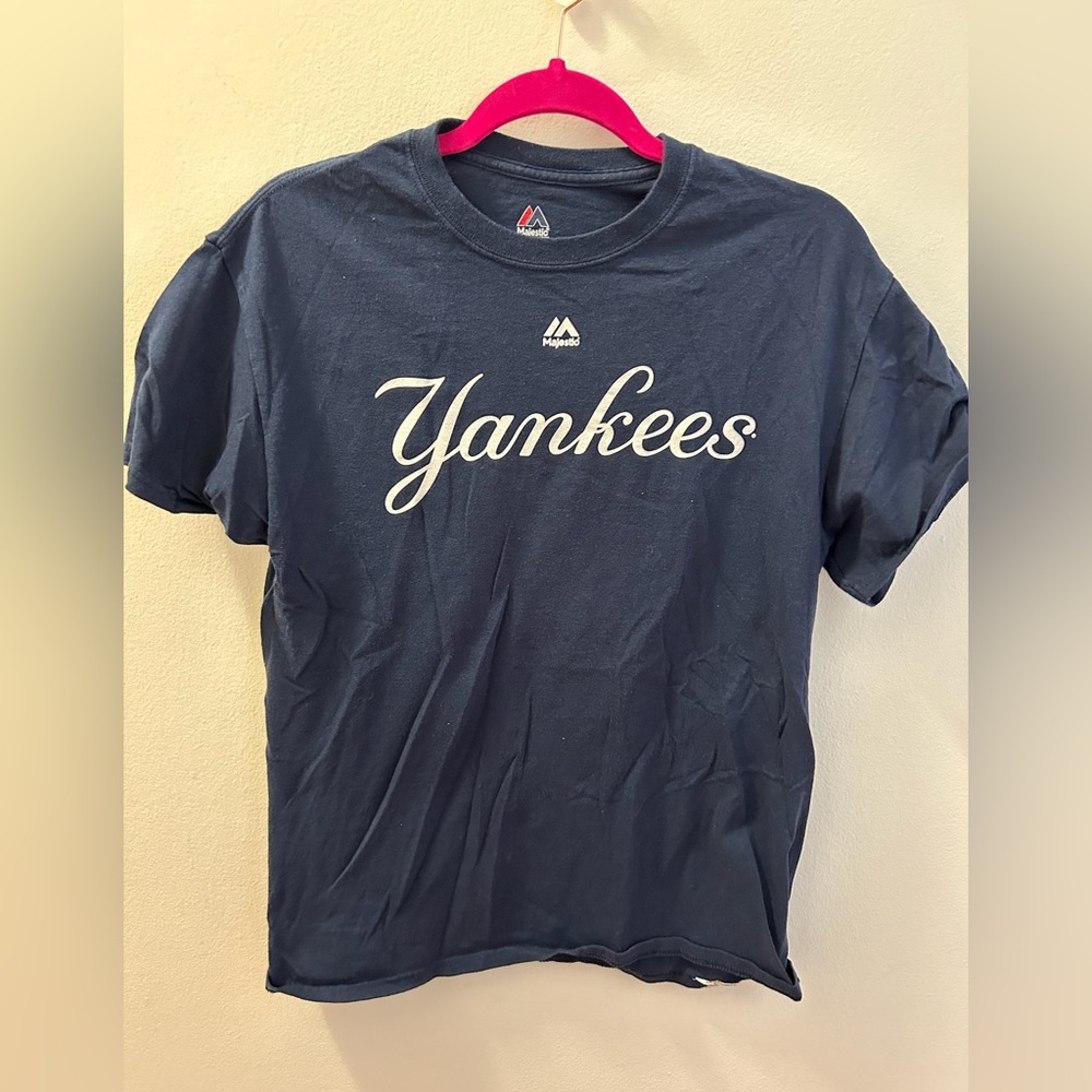 Majestic Yankees Navy Blue T-Shirt